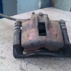 Kedvezmény TOYOTA COROLLA E120 04.06-07.01 Jobb első féknyereg munkahengerrel 1.4i bontott alkatrész