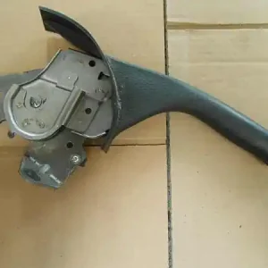 TOYOTA COROLLA E120 04.06-07.01 Kézifék kar bontott alkatrész Kedvezményes ár