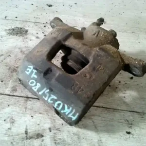 Vedd meg online TOYOTA IQ 2009.01.01- Jobb első féknyereg munkahengerrel 1.4 d bontott alkatrész