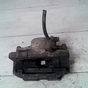 Nézd meg most TOYOTA HIACE 95- Bal első féknyereg munkahengerrel bontott alkatrész