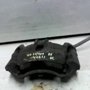 Vedd meg most TOYOTA YARIS 99.04-05.09 Bal első féknyereg munkahengerrel hűtött tárcsához bontott alkatrész