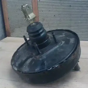 Ingyenes szállítás TOYOTA YARIS 99.04-05.09 Fékrásegítő1.0i bontott alkatrész