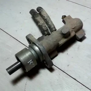 Olcsó VOLVO 460 Főfékhenger bontott alkatrész