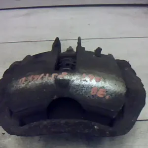 VOLVO S40 Bal első féknyereg munkahengerrel 1.9dcibontott alkatrész Vedd meg most