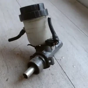 VOLVO S40 2000.06.01-2004.05.31 Főfékhenger 1.8i bontott alkatrész Kedvezményes ár