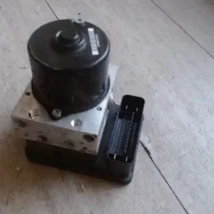 Prémium VOLVO S40 2008.01.01-2012.05.30 Abs kocka2.0i bontott alkatrész