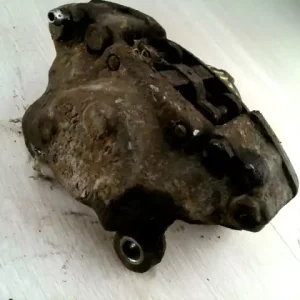 Árcsökkenés VOLVO S70 Jobb hátsó féknyereg munkahengerrel 2.0i bontott alkatrész