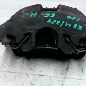 VOLVO S80 98.05.01-06.02.28 Bal első féknyereg munkahengerrel hűtött tárcsához bontott alkatrész Kiárusítás