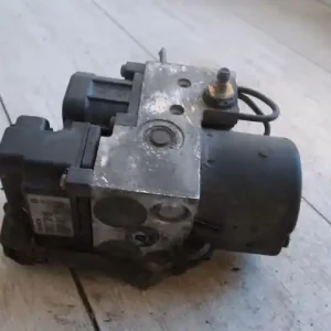 Kihagyhatatlan ajánlat VOLVO V40 Abs kocka1.6i bontott alkatrész