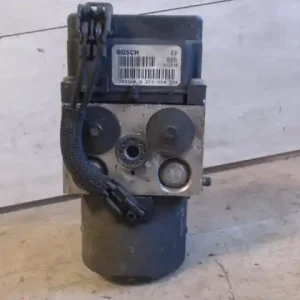 Legkelendőbb VOLVO V40 Abs kockakombi bontott alkatrész