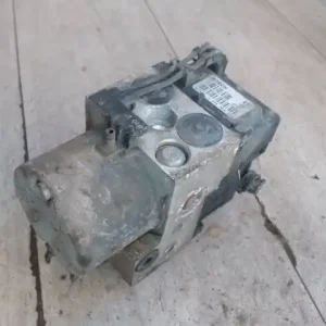 Alacsony ár VOLVO V40 Abs kocka1.6i bontott alkatrész