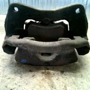 Olcsó VOLVO V40 Bal első féknyereg munkahengerrel 1.9 d bontott alkatrész