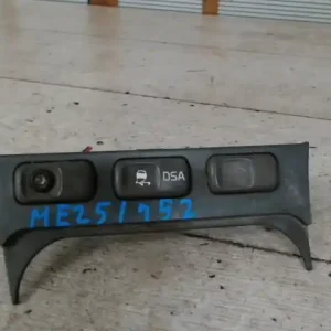 Szuper ajánlat VOLVO V40 Esp kapcsoló bontott alkatrész