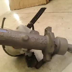 Legjobb ár VOLVO V40 Főfékhenger 1.6i bontott alkatrész