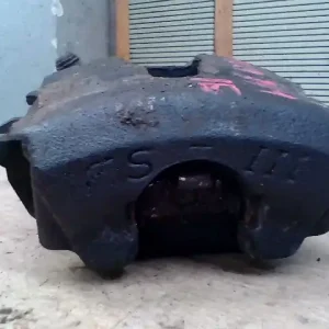 Expressz kézbesítés VW BORA Bal első féknyereg munkahengerrel 1.4i bontott alkatrész