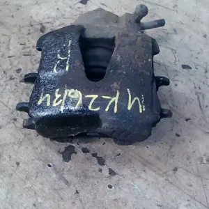 VW BORA Bal első féknyereg munkahengerrel 1,6i bontott alkatrész Árengedmény