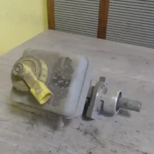 Gyors szállítás VW BORA Főfékhenger 1.6 i bontott alkatrész