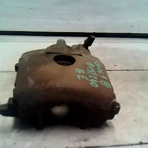 VW GOLF III. Bal első féknyereg munkahengerrel bontott alkatrész Expressz szállítás