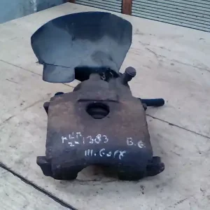 VW GOLF III. 94- Bal első féknyereg munkahengerrel 1.6i bontott alkatrész Ne maradj le