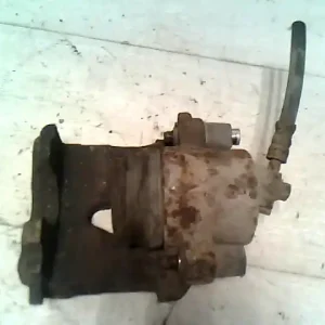 Végkiárusítás VW GOLF IV. Bal első féknyereg munkahengerrel 1.6 i, hűtött tárcsás bontott alkatrész