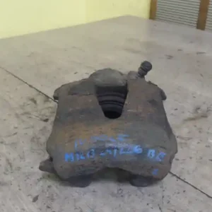 Kiárusítás VW GOLF IV. Bal első féknyereg munkahengerrel 1.9 d bontott alkatrész