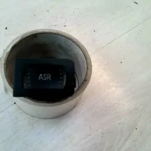 Ne maradj le VW GOLF IV. Asr kapcsoló bontott alkatrész