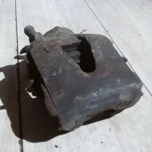 VW GOLF IV. Jobb első féknyereg munkahengerrel 1.4i bontott alkatrész Kihagyhatatlan ajánlat