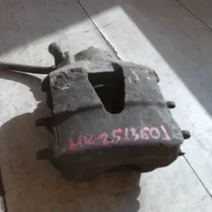 Biztonságos fizetés VW GOLF IV. Jobb első féknyereg munkahengerrel 1.4i bontott alkatrész