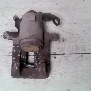 Árcsökkenés VW GOLF IV. Jobb hátsó féknyereg munkahengerrel bontott alkatrész