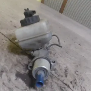 VW PASSAT -88 Főfékhenger 1.6 d bontott alkatrész Kedvezményes ár