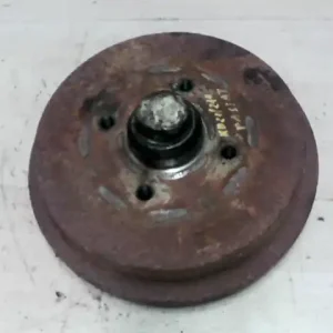 Gyors kiszállítás VW PASSAT -88 Hátsó fékdobbontott alkatrész