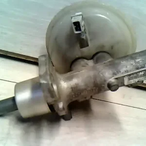 VW PASSAT 96.10-00.10 B5 Főfékhenger bontott alkatrész Akciós ár