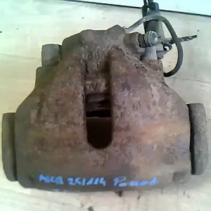 Expressz szállítás VW PASSAT 96.10-00.10 B5 Jobb első féknyereg munkahengerrel 1.9 tdi bontott alkatrész