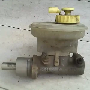 Kihagyhatatlan ajánlat VW POLO CLASSIC 95.07-99.10 Főfékhenger bontott alkatrész