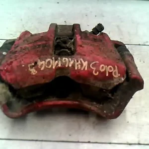 Ne maradj le VW POLO III. 94-99 Bal első féknyereg munkahengerrel bontott alkatrész