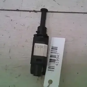 Árengedmény VW POLO III. 94-99 Féklámpa pedál kapcsoló bontott alkatrész