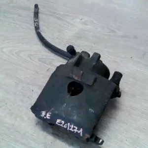 Legnépszerűbb VW POLO III. 94-99 Jobb első féknyereg munkahengerrel bontott alkatrész