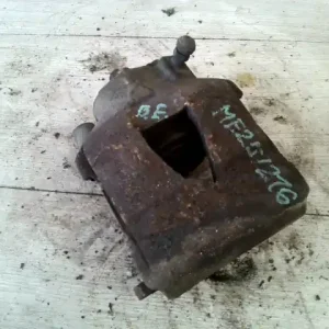 Szezonális akció VW POLO V. 02-05 Bal első féknyereg munkahengerrel 1.2 b bontott alkatrész