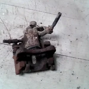 Gyors kiszállítás VW SHARAN 00-10 Bal hátsó féknyereg munkahengerrel bontott alkatrész