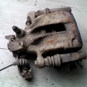 VW SHARAN 95.08-00.04 Jobb hátsó féknyereg munkahengerrel bontott alkatrész Biztonságos vásárlás