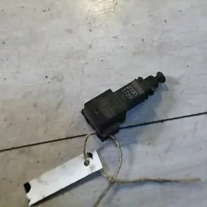 Ajánlat VW T4 96.01-03.04 Féklámpa pedál kapcsoló bontott alkatrész