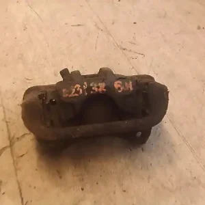 VW VENTO Bal első féknyereg munkahengerrel 1.4i bontott alkatrész Korlátozott ajánlat