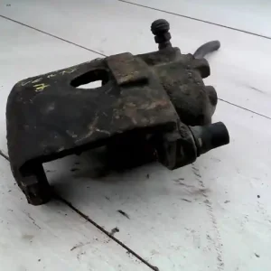 VW VENTO Jobb első féknyereg munkahengerrel bontott alkatrész Bestseller