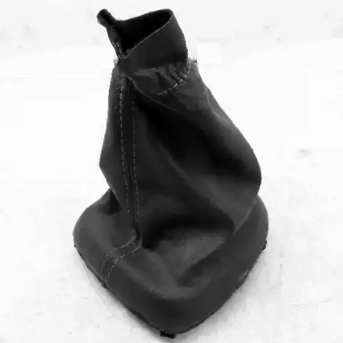 Olcsó Renault Megane I új utángyártott fekete sebességváltó szoknya + keret 1996-2003-ig